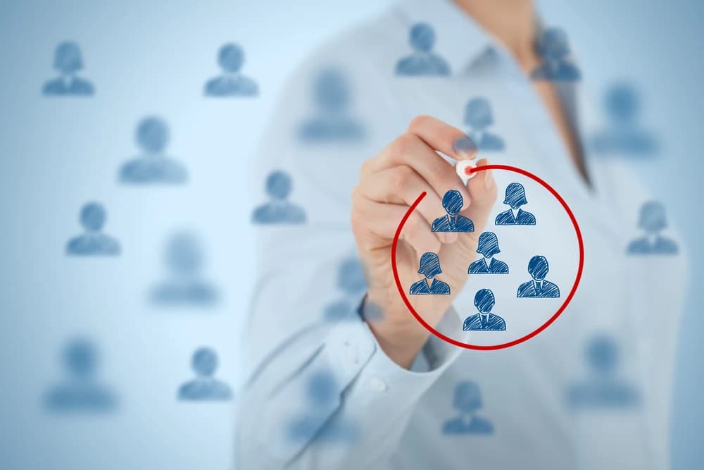 Finding a Market Niche: The 2023 Guide with Examples